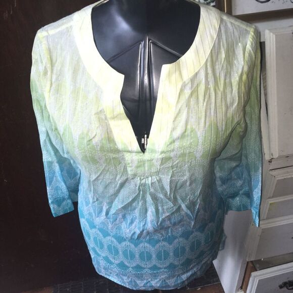 Chico’s shimmery ombré split neck 0/S tunic - Picture 1 of 3